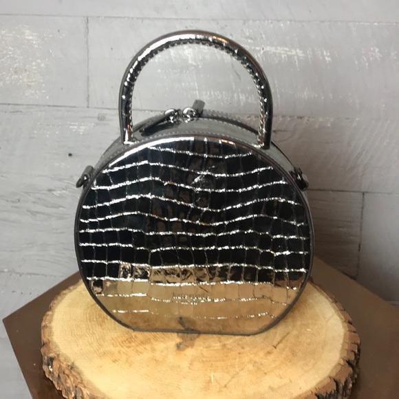 kate spade Handbags - Kate spade metallic croc embossed canteen bag